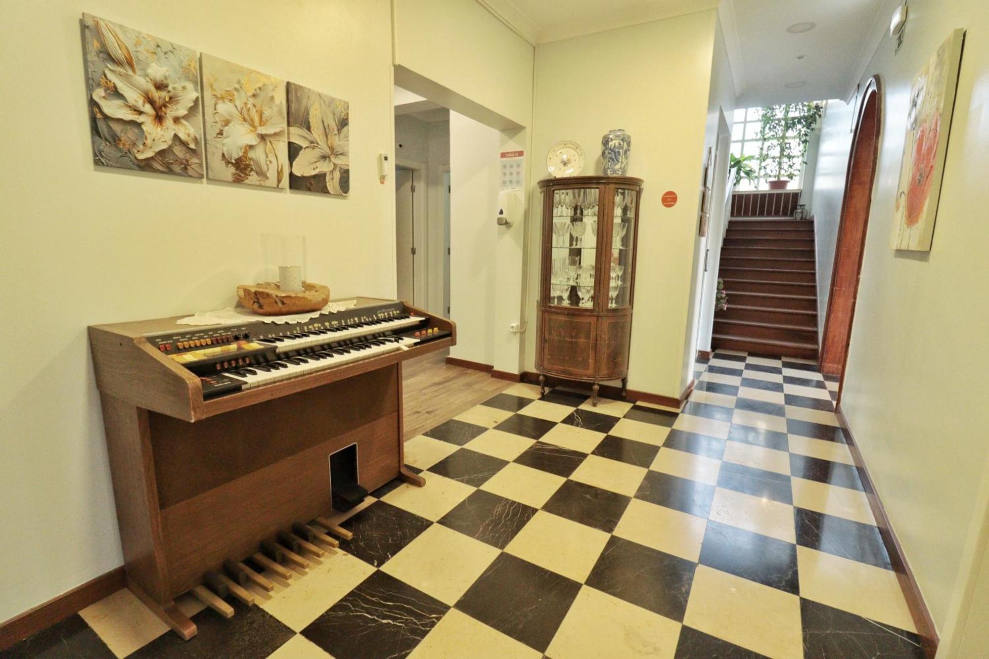Hostel Jardins De Sao Luis Setúbal Extérieur photo